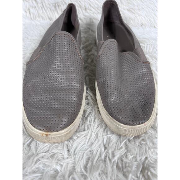 Vince Shoes Womens Size 6.5 Gray Perforated Slip-On Blair Sneakers Casual Taupe - Picture 2 of 13